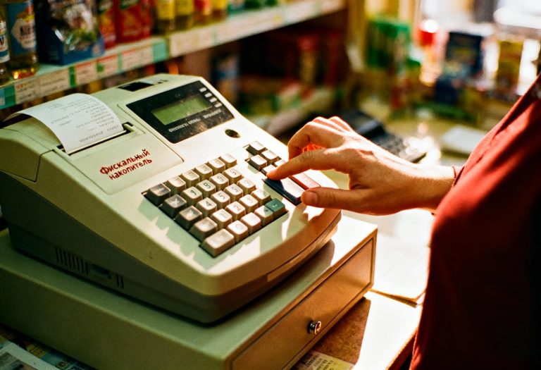 Фискальный накопитель на 36 месяцев: кому подходит и когда выгоднее менять